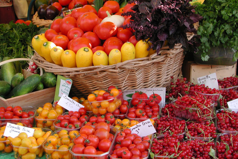 Les marchés traditionnels et de Producteurs de Pays