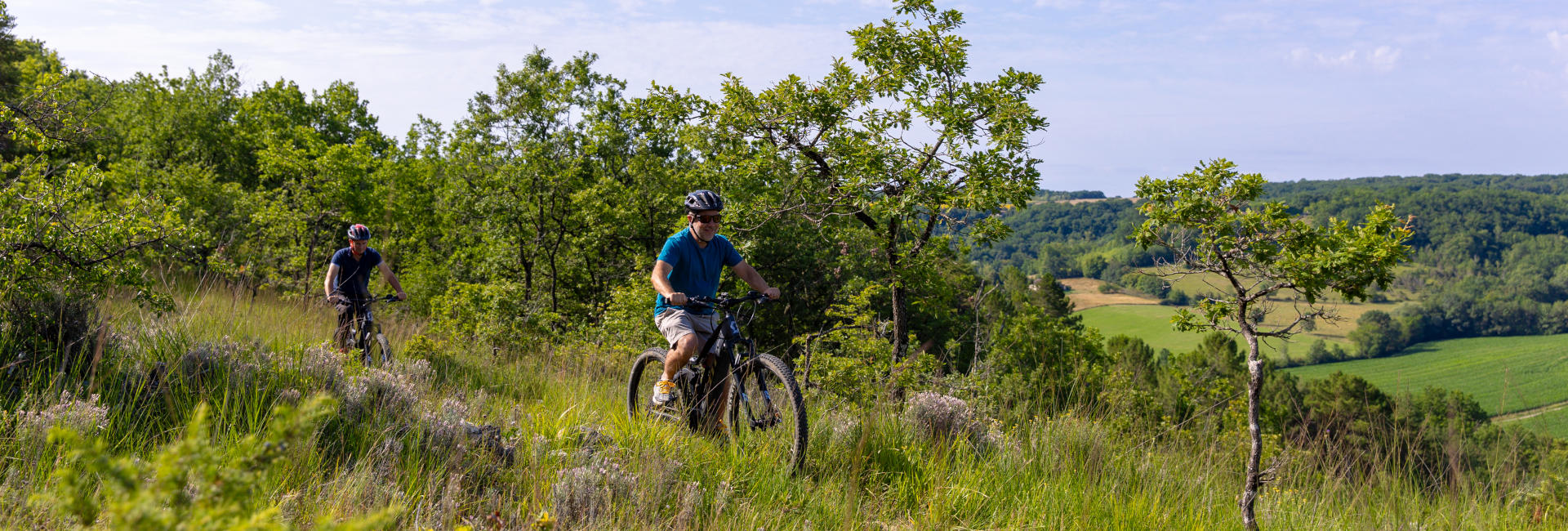 Villeneuve Vallée du Lot © Les Coflocs