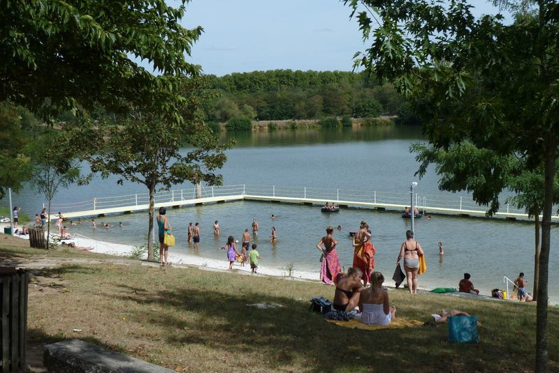 Site du lac de Moulineau à Damazan